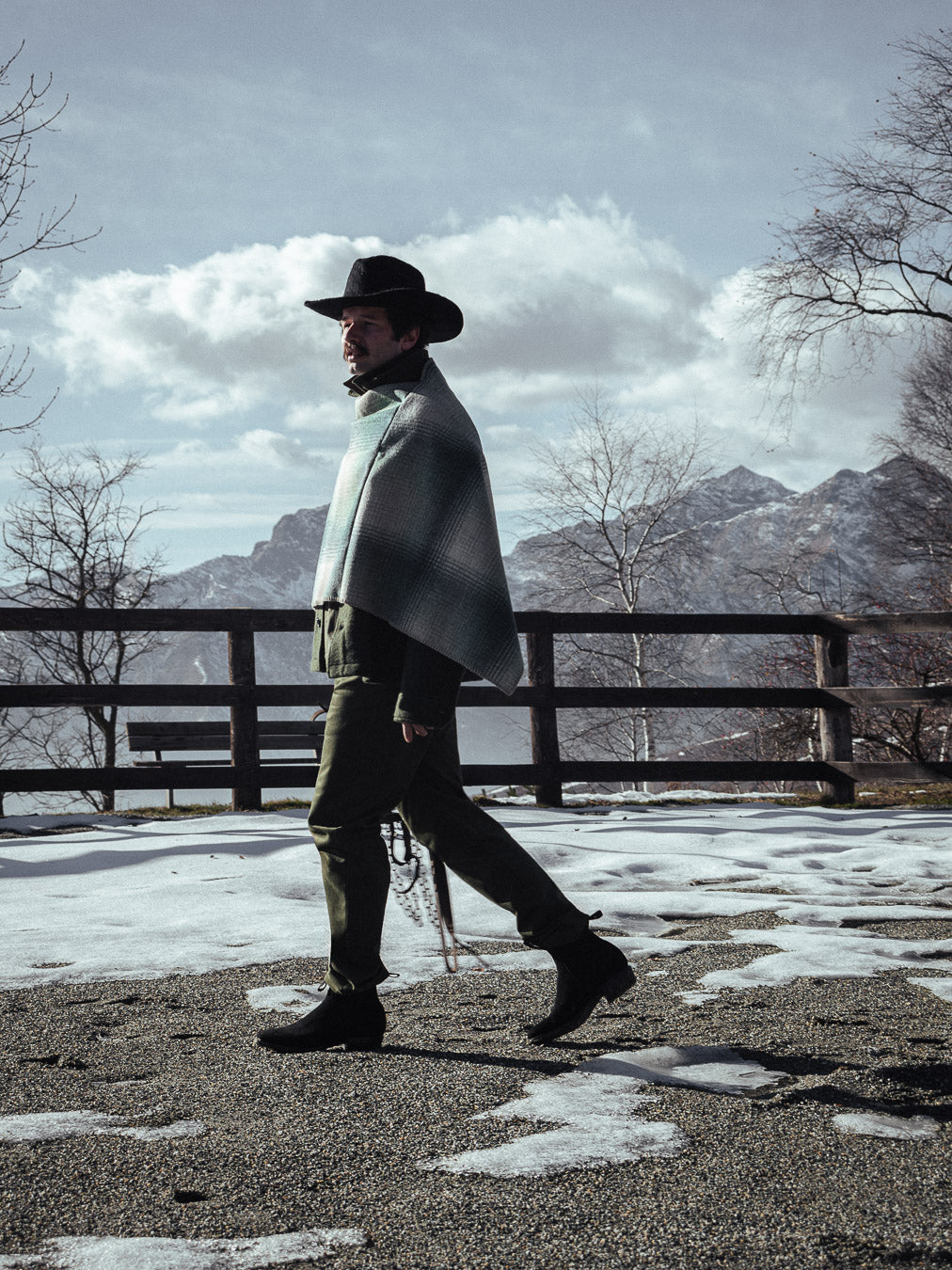EASTWOOD - WOOL PONCHO - CHECK GREEN