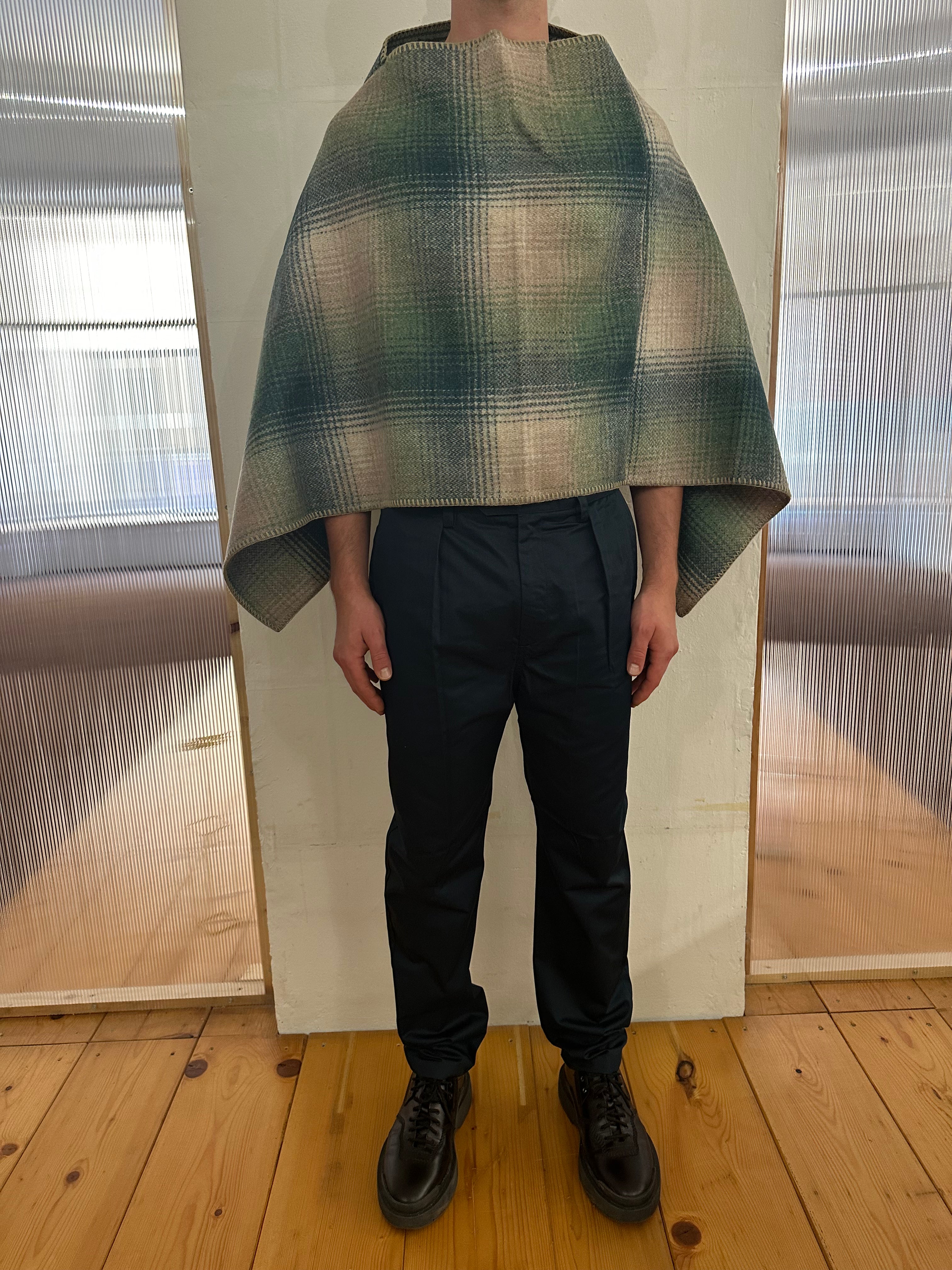EASTWOOD - WOOL PONCHO - CHECK GREEN