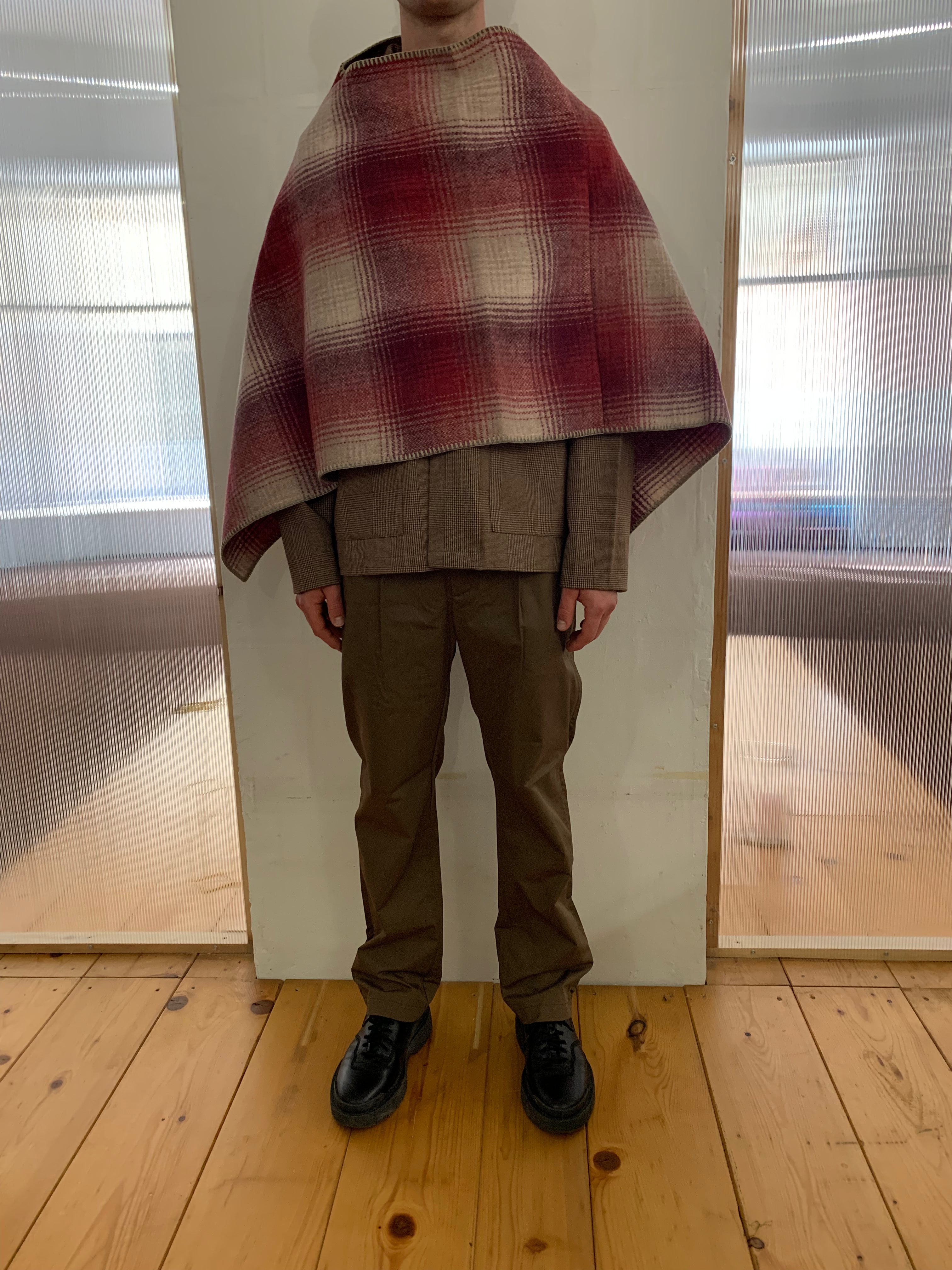 EASTWOOD - WOOL PONCHO - CHECK RED