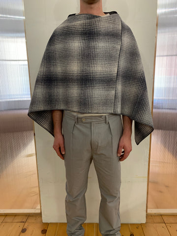 EASTWOOD - WOOL PONCHO - CHECK GREY